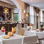 Otel For 4*