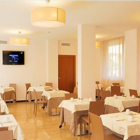 Ξενοδοχείο For 4*
